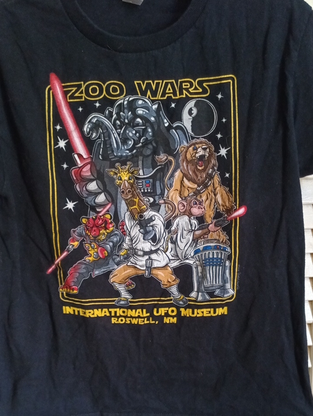 Gildan Black 'Zoo Wars' Kids Graphic Tee with Multicolor Characters